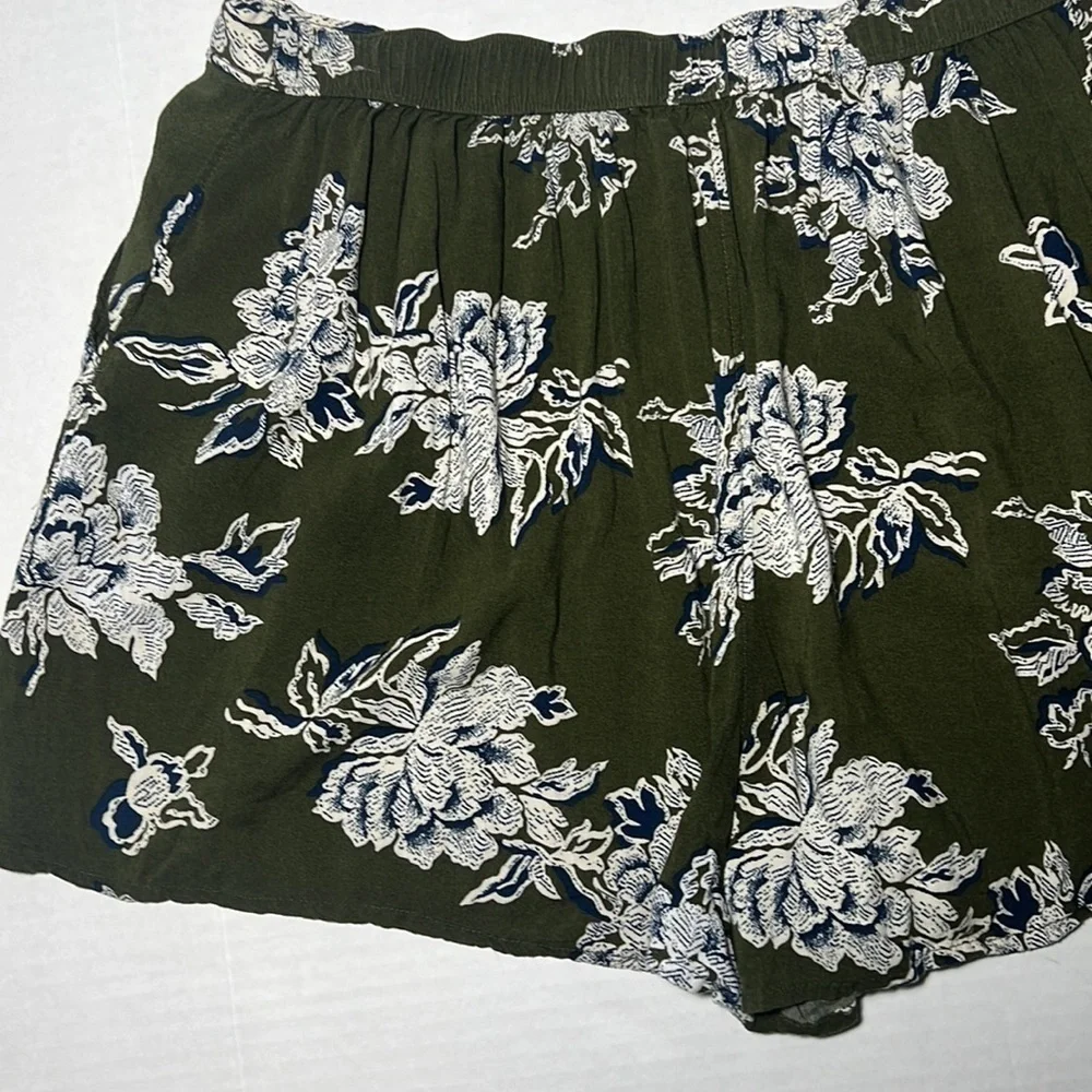 Abercrombie & Fitch Women's Shorts Lot Of 2 Drawstring Pull On Sz M Blue/Green - Picture 13 of 17